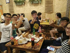 大朗镇烧烤加盟,学烧烤技术,开烧烤店多少钱疯狂烤翅加盟